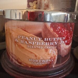 HomeWorx by Slatkin & Co. Peanut Butter & Raspberry Jam Scented Candle